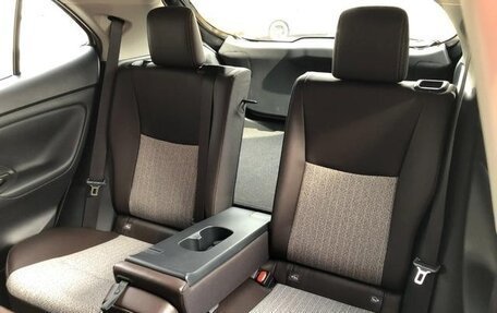 Toyota Yaris Cross, 2021 год, 1 680 000 рублей, 17 фотография