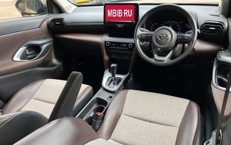 Toyota Yaris Cross, 2021 год, 1 680 000 рублей, 20 фотография