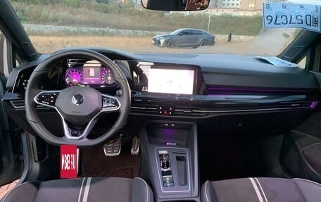 Volkswagen Golf VIII, 2022 год, 1 970 000 рублей, 8 фотография