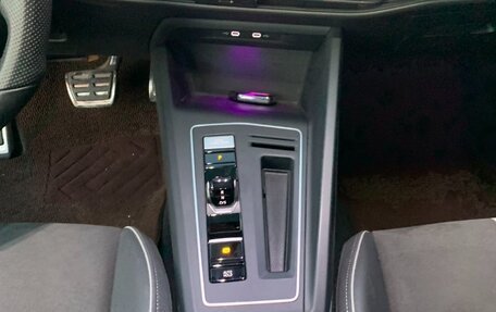 Volkswagen Golf VIII, 2022 год, 1 970 000 рублей, 12 фотография