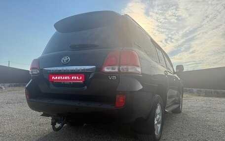 Toyota Land Cruiser 200, 2010 год, 3 300 000 рублей, 7 фотография