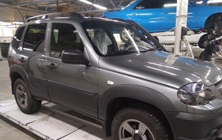 Chevrolet Niva I рестайлинг, 2019 год, 930 000 рублей, 2 фотография