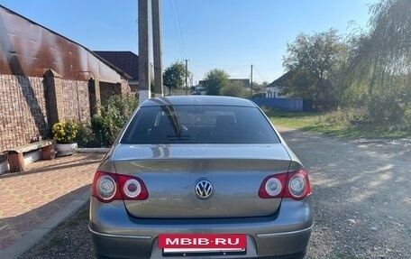 Volkswagen Passat B6, 2005 год, 580 000 рублей, 4 фотография