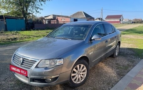 Volkswagen Passat B6, 2005 год, 580 000 рублей, 2 фотография