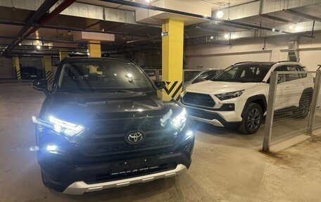 Toyota RAV4, 2025 год, 3 950 000 рублей, 2 фотография