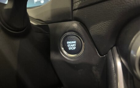 Toyota RAV4, 2025 год, 3 950 000 рублей, 13 фотография