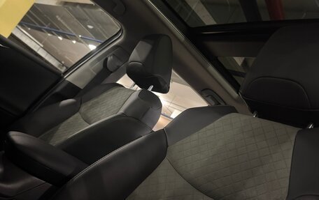 Toyota RAV4, 2025 год, 3 950 000 рублей, 18 фотография