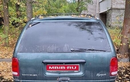 Chrysler Voyager III, 1999 год, 220 000 рублей, 1 фотография