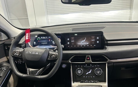 CheryExeed TXL, 2023 год, 2 400 000 рублей, 17 фотография