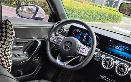 Mercedes-Benz A-Класс, 2022 год, 1 620 099 рублей, 14 фотография