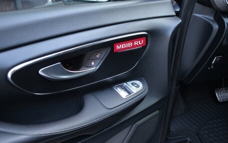 Mercedes-Benz V-Класс, 2014 год, 2 990 000 рублей, 21 фотография