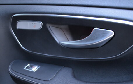 Mercedes-Benz V-Класс, 2014 год, 2 990 000 рублей, 30 фотография