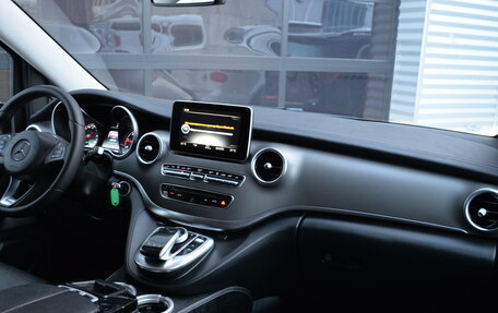 Mercedes-Benz V-Класс, 2014 год, 2 990 000 рублей, 32 фотография