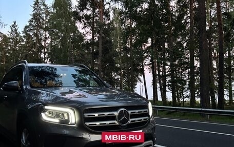 Mercedes-Benz GLB, 2020 год, 2 750 000 рублей, 4 фотография