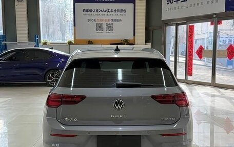 Volkswagen Golf VIII, 2022 год, 2 090 000 рублей, 5 фотография