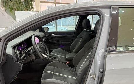 Volkswagen Golf VIII, 2022 год, 2 090 000 рублей, 10 фотография