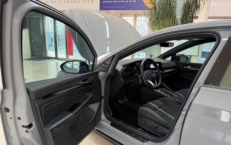 Volkswagen Golf VIII, 2022 год, 2 090 000 рублей, 9 фотография