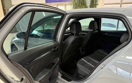 Volkswagen Golf VIII, 2022 год, 2 090 000 рублей, 12 фотография