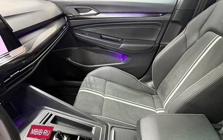 Volkswagen Golf VIII, 2022 год, 2 090 000 рублей, 11 фотография