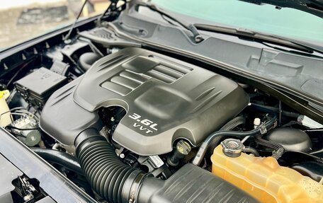 Dodge Challenger III рестайлинг 2, 2018 год, 3 650 000 рублей, 7 фотография