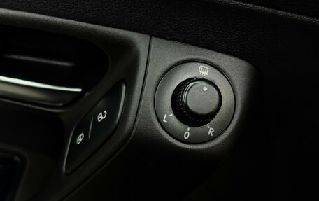 Volkswagen Polo VI (EU Market), 2012 год, 800 000 рублей, 11 фотография