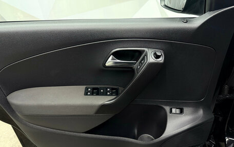 Volkswagen Polo VI (EU Market), 2012 год, 800 000 рублей, 9 фотография