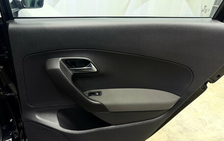 Volkswagen Polo VI (EU Market), 2012 год, 800 000 рублей, 23 фотография