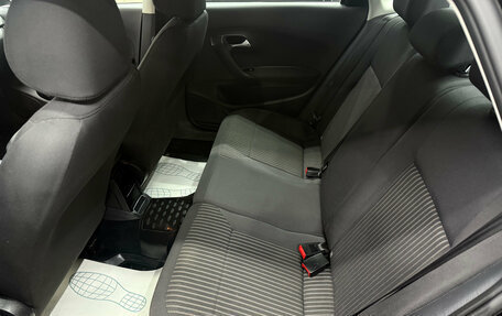 Volkswagen Polo VI (EU Market), 2012 год, 800 000 рублей, 20 фотография