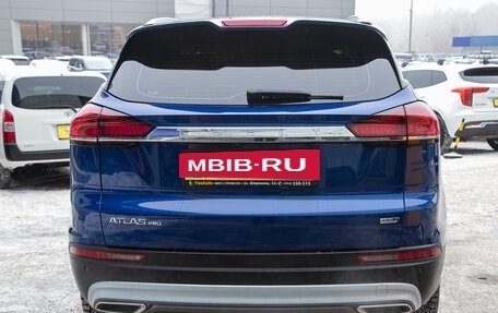 Geely Atlas, 2022 год, 1 848 000 рублей, 8 фотография