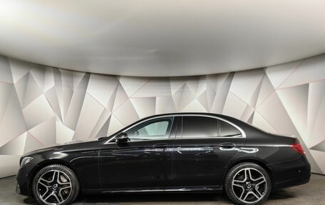 Mercedes-Benz E-Класс, 2019 год, 3 329 000 рублей, 5 фотография