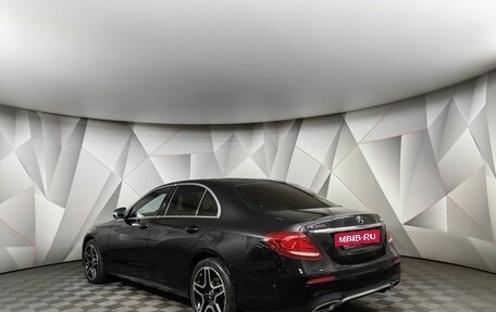 Mercedes-Benz E-Класс, 2019 год, 3 329 000 рублей, 4 фотография