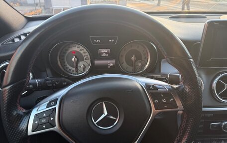 Mercedes-Benz GLA, 2014 год, 1 750 000 рублей, 14 фотография