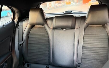 Mercedes-Benz GLA, 2014 год, 1 750 000 рублей, 17 фотография