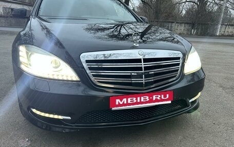 Mercedes-Benz S-Класс, 2010 год, 1 550 000 рублей, 21 фотография