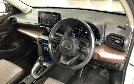 Toyota Yaris Cross, 2022 год, 1 730 007 рублей, 8 фотография
