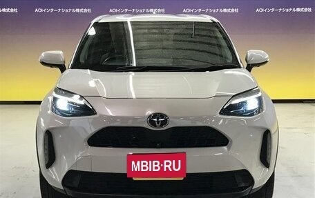 Toyota Yaris Cross, 2022 год, 1 730 007 рублей, 2 фотография