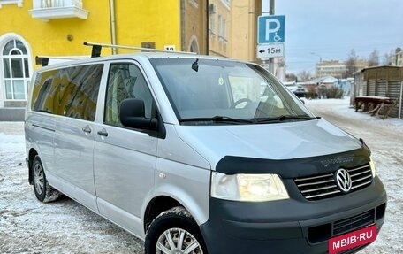 Volkswagen Transporter T5 рестайлинг, 2007 год, 900 000 рублей, 1 фотография
