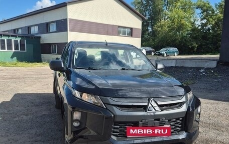 Mitsubishi L200 IV рестайлинг, 2019 год, 1 950 000 рублей, 1 фотография