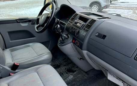 Volkswagen Transporter T5 рестайлинг, 2007 год, 900 000 рублей, 6 фотография