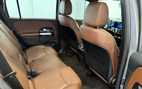 Mercedes-Benz GLB, 2022 год, 2 800 000 рублей, 11 фотография