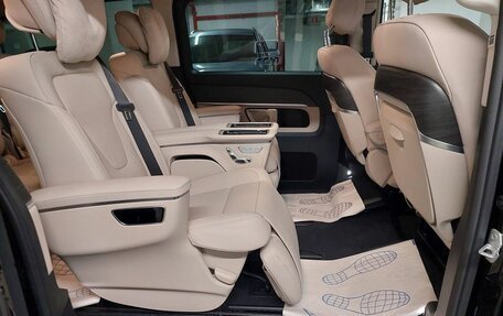 Mercedes-Benz V-Класс, 2025 год, 16 077 500 рублей, 15 фотография