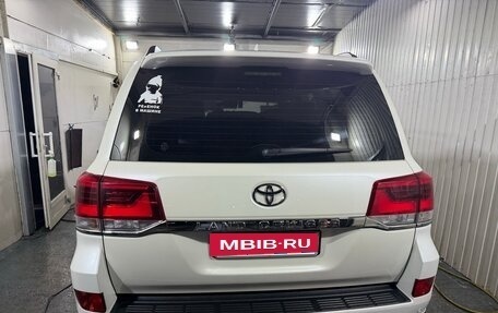 Toyota Land Cruiser 200, 2019 год, 9 150 000 рублей, 2 фотография