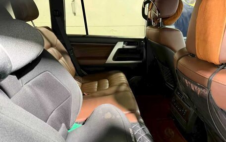 Toyota Land Cruiser 200, 2019 год, 9 150 000 рублей, 7 фотография