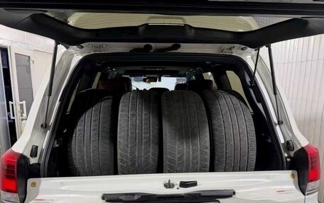 Toyota Land Cruiser 200, 2019 год, 9 150 000 рублей, 6 фотография