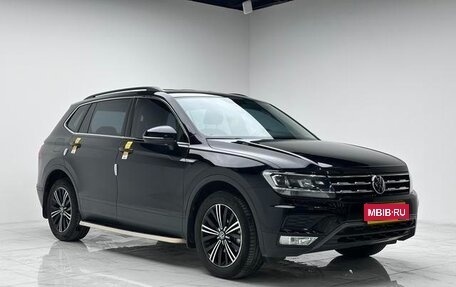 Volkswagen Tiguan II, 2021 год, 2 329 000 рублей, 1 фотография