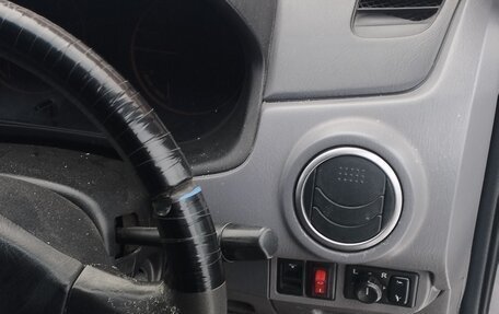 Nissan Avenir II, 2001 год, 389 000 рублей, 9 фотография