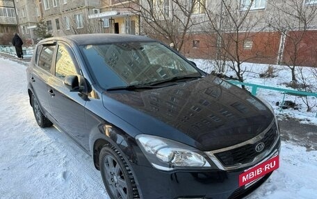 KIA cee'd I рестайлинг, 2010 год, 900 000 рублей, 2 фотография