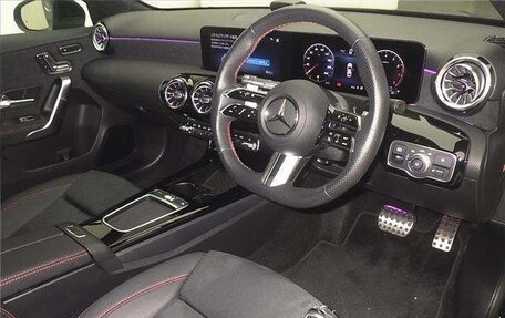 Mercedes-Benz A-Класс, 2022 год, 1 720 007 рублей, 3 фотография