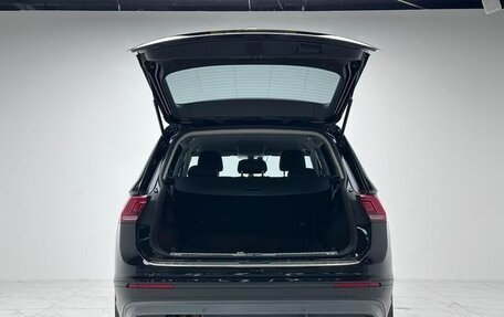 Volkswagen Tiguan II, 2021 год, 2 329 000 рублей, 7 фотография