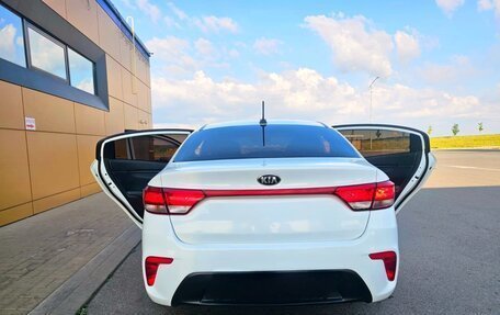 KIA Rio IV, 2019 год, 900 000 рублей, 13 фотография